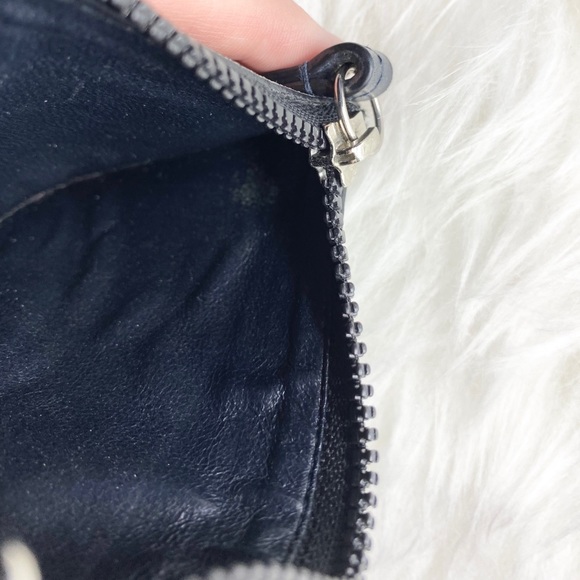 Gucci GG Supreme Monogram Blooms Print Key Pouch - Picture 9 of 10